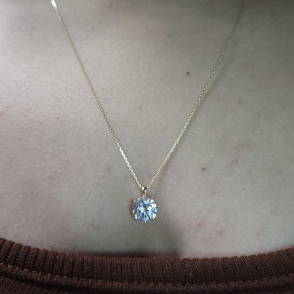 14Kt Gold 2.30 Ct Lab Grown Diamond Pendant